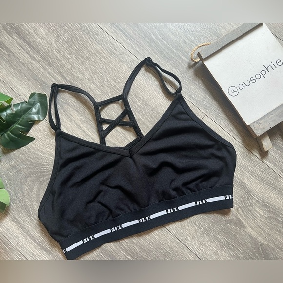 PINK Active Ultimate Lightly Lined Ladder Lace Up Detail Sports Bra. Size S - Picture 5 of 12